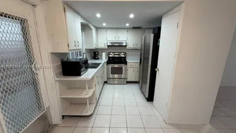 1722 Mayo St #101