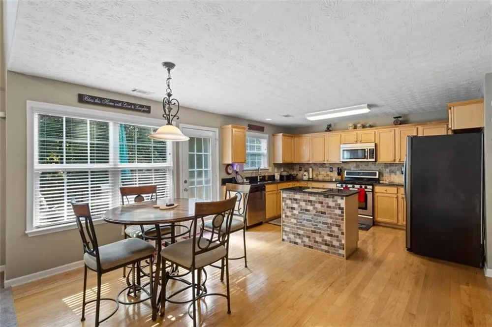 1138 Mitford Lane Dacula, GA 30019
