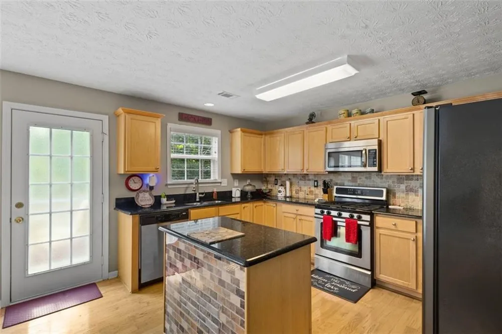 1138 Mitford Lane Dacula, GA 30019