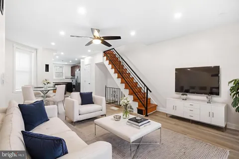5428 REGENT STREET