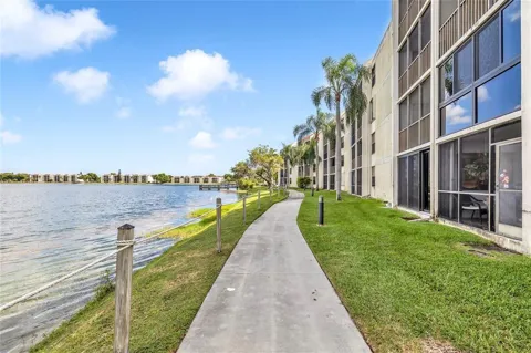 118 Lake Emerald Drive #103