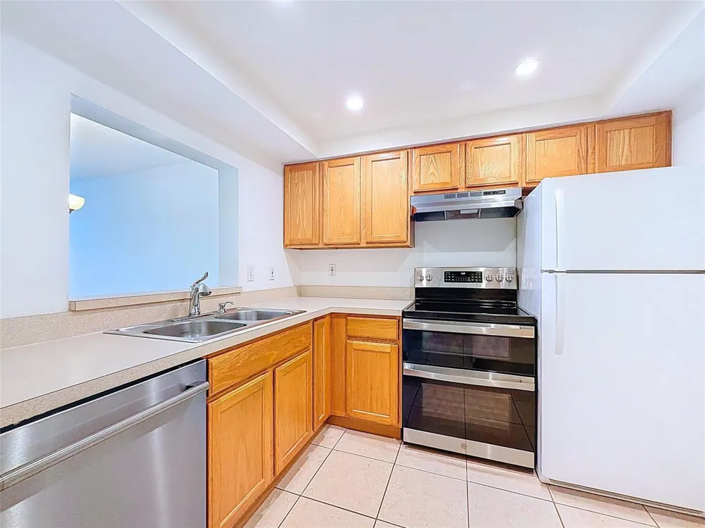 4025 Federal Highway #227B Oakland Park, FL 33308