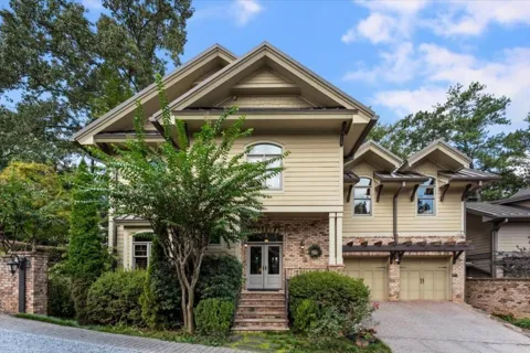 105 Weatherford Place
