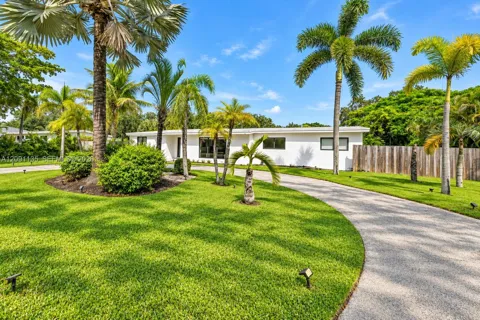 9401 SW 82nd Ave