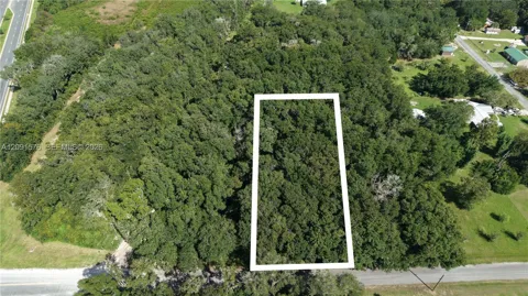 104 Twin Lake Grove Dr