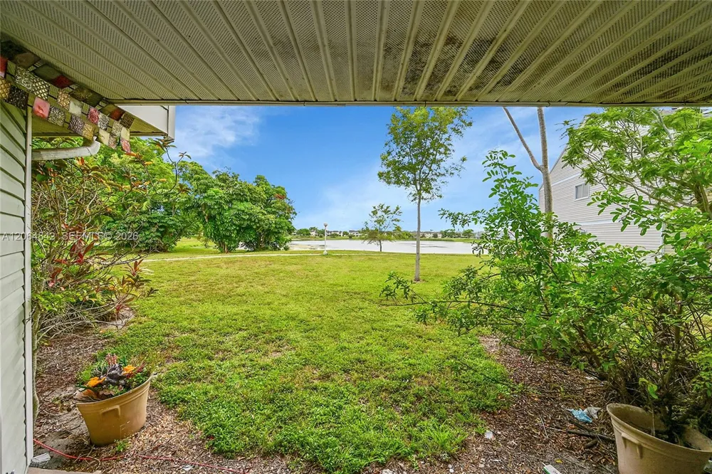 3453 NW 44th St #107 Oakland Park, FL 33309