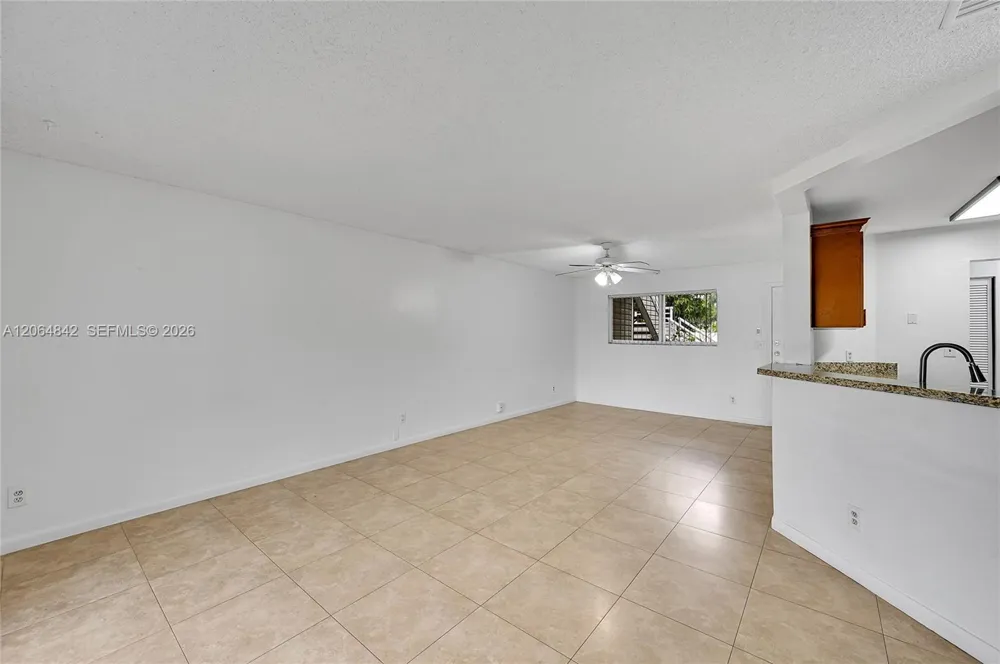 3453 NW 44th St #107 Oakland Park, FL 33309