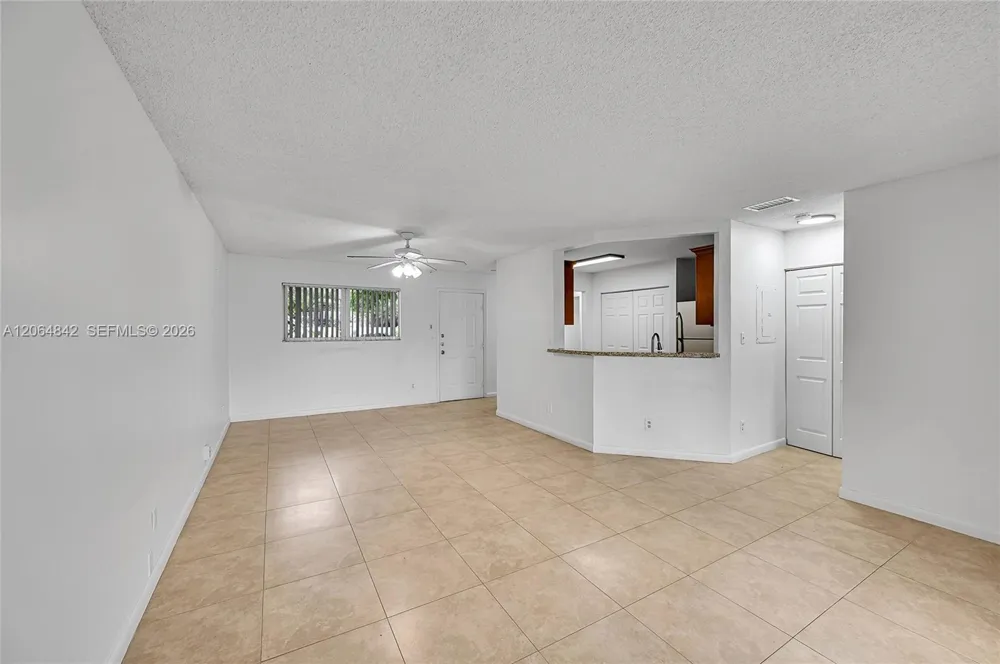 3453 NW 44th St #107 Oakland Park, FL 33309
