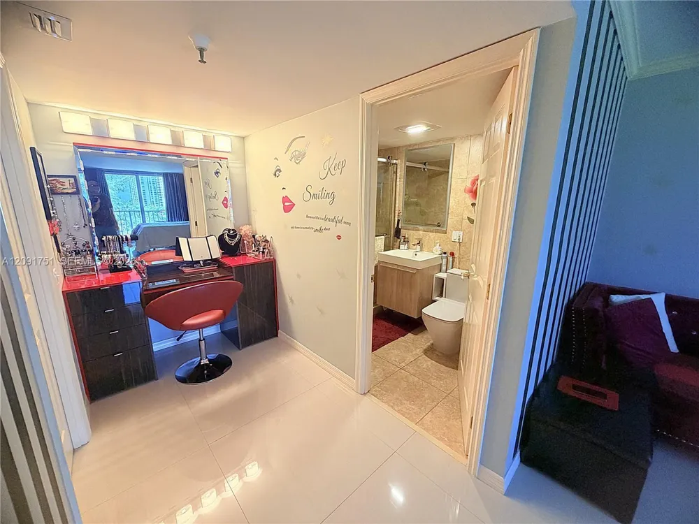 290 174th St #611 Sunny Isles Beach, FL 33160