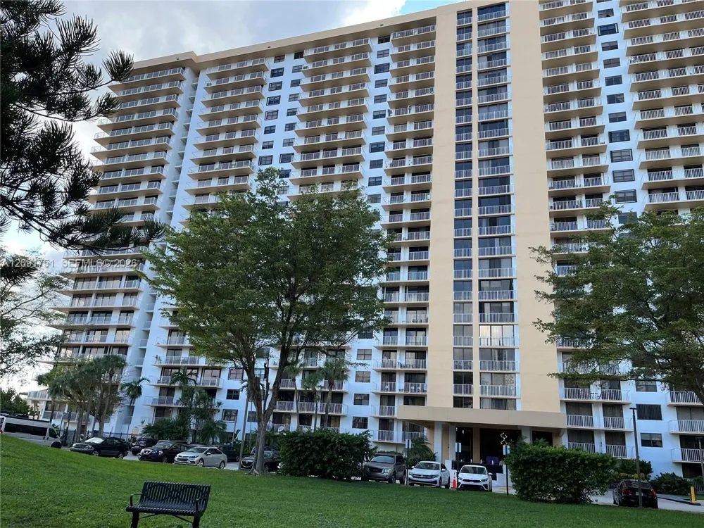 290 174th St #611 Sunny Isles Beach, FL 33160