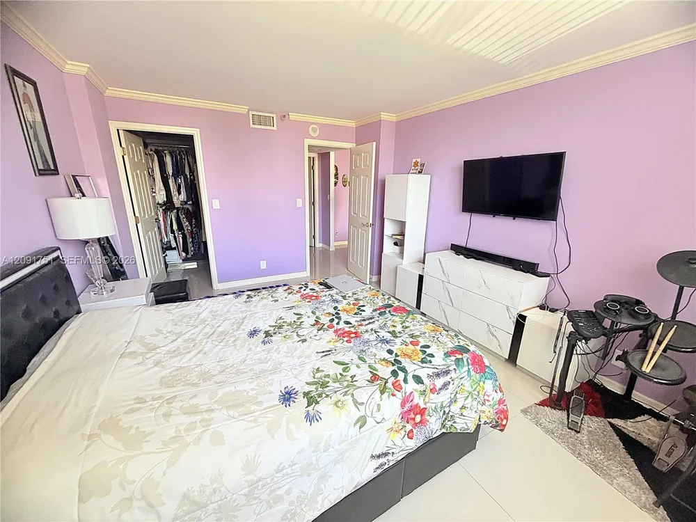 290 174th St #611 Sunny Isles Beach, FL 33160