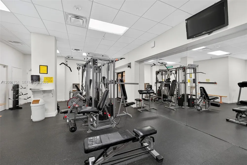 290 174th St #611 Sunny Isles Beach, FL 33160