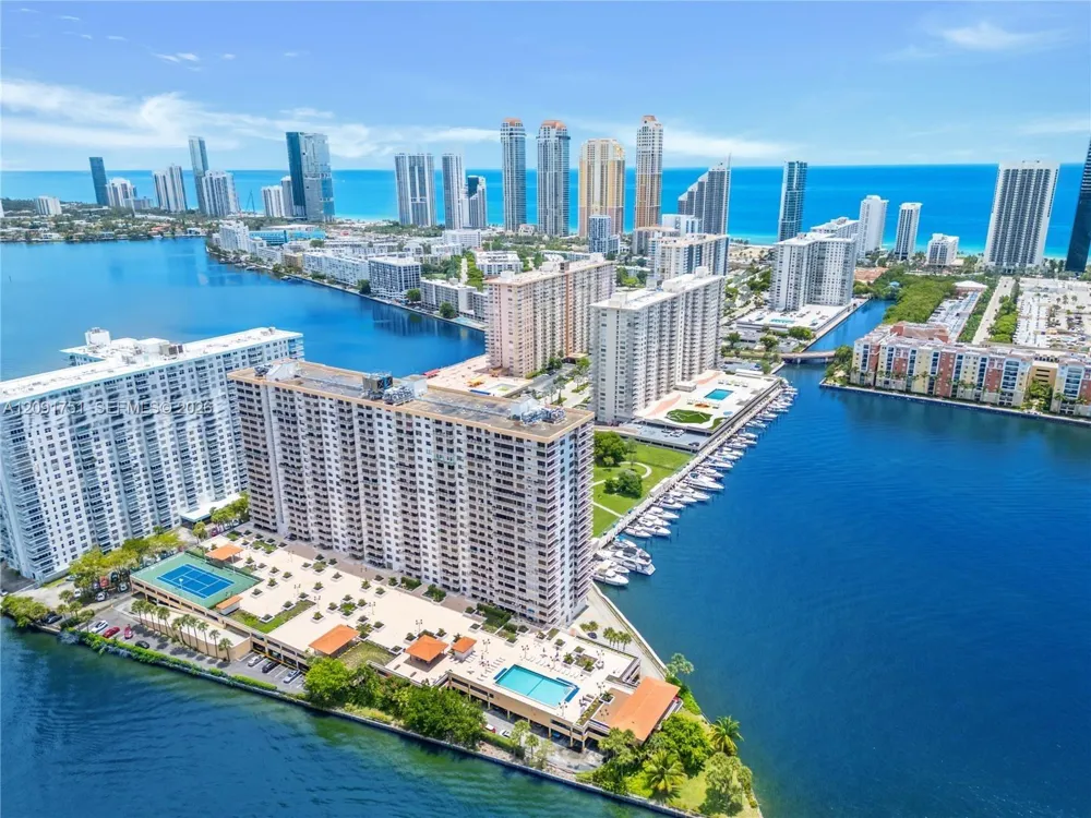 290 174th St #611 Sunny Isles Beach, FL 33160