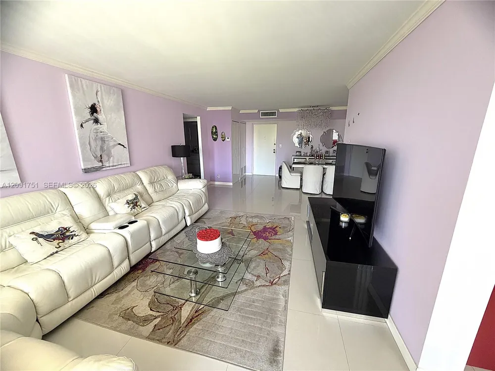 290 174th St #611 Sunny Isles Beach, FL 33160