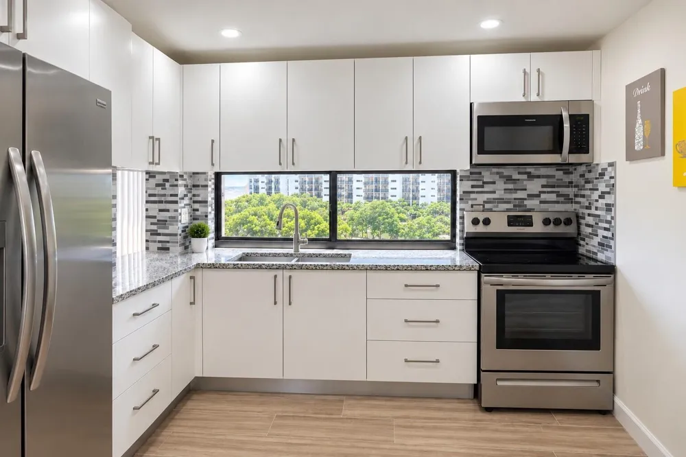 17021 BAY ROAD #816 Sunny Isles Beach, FL 33160