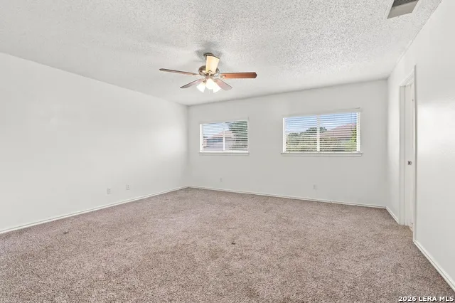 8018 CHESTNUT BLUFF DR Converse, TX 78109