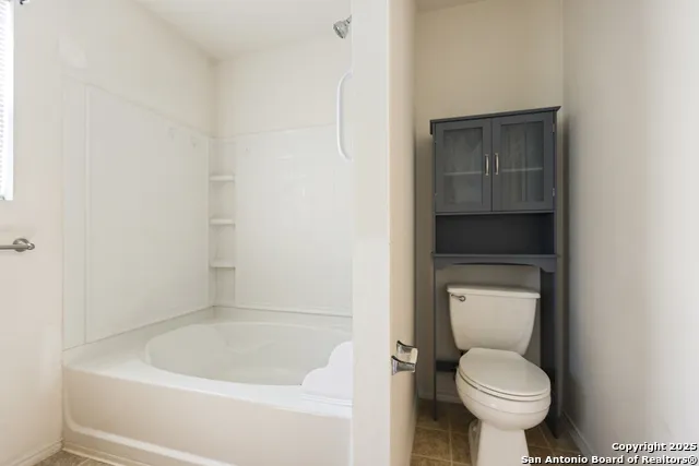 335 Cedron Chase San Antonio, TX 78253