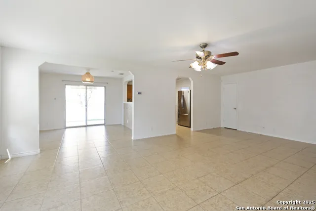 335 Cedron Chase San Antonio, TX 78253