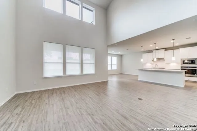 332 Aberdeen Boerne, TX 78015