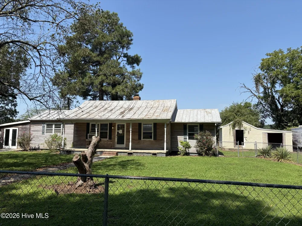 1549 Broad Street Edenton, NC 27932