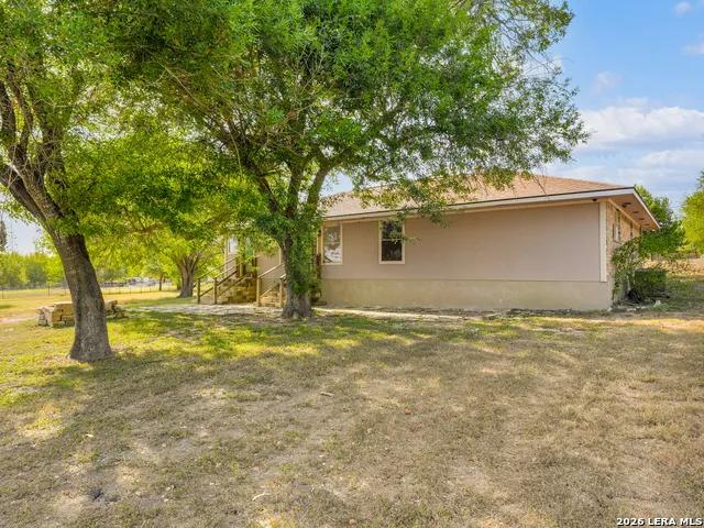 101 MONTZ PT Kyle, TX 78640