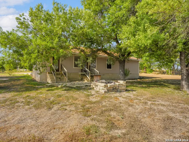 101 MONTZ PT Kyle, TX 78640