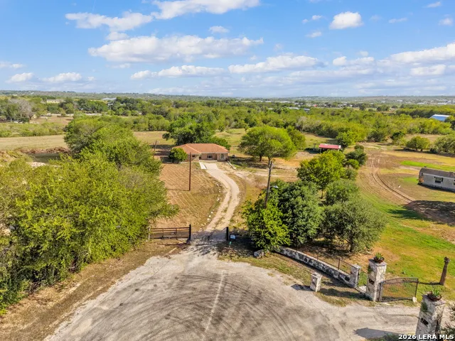 101 MONTZ PT Kyle, TX 78640
