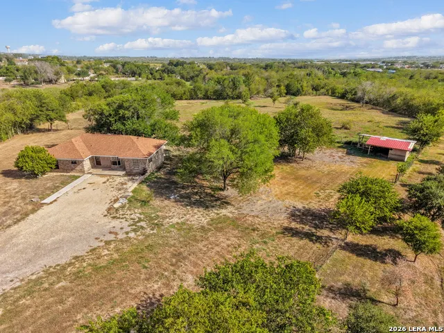 101 MONTZ PT Kyle, TX 78640