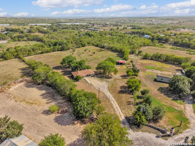 101 MONTZ PT Kyle, TX 78640