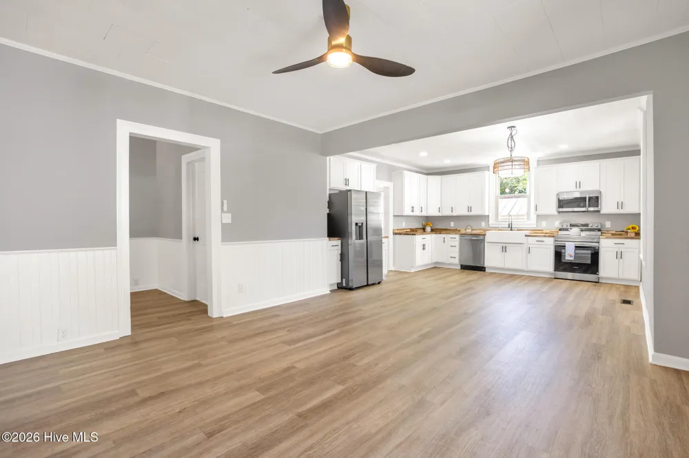 806 W Roseboro Street Roseboro, NC 28382