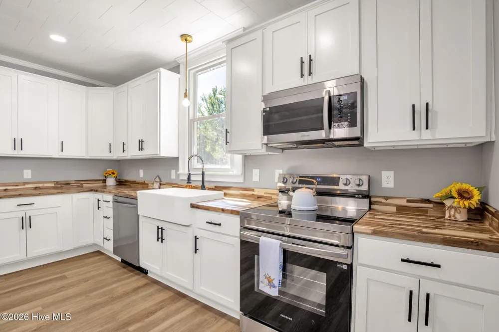 806 W Roseboro Street Roseboro, NC 28382
