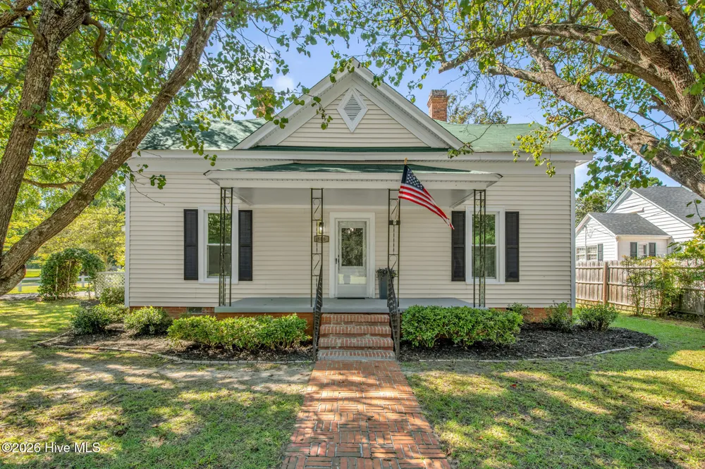 806 W Roseboro Street Roseboro, NC 28382