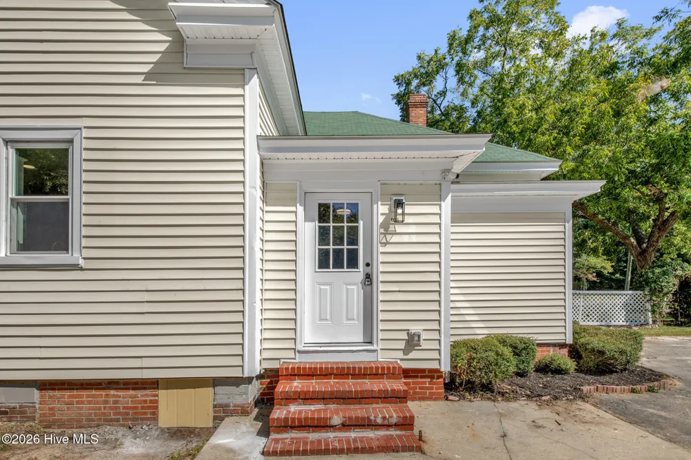 806 W Roseboro Street Roseboro, NC 28382