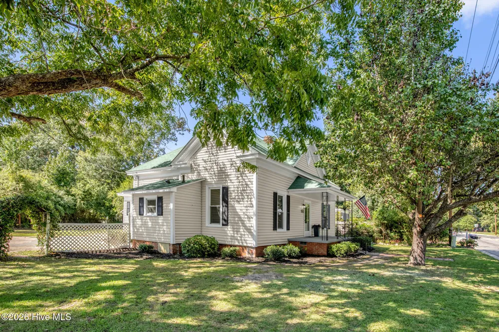 806 W Roseboro Street Roseboro, NC 28382