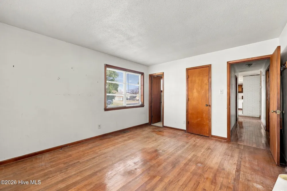 563 Neptune Drive Cape Carteret, NC 28584