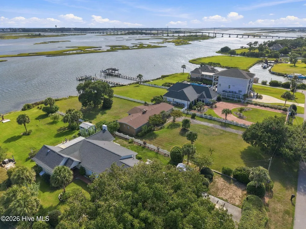 563 Neptune Drive Cape Carteret, NC 28584