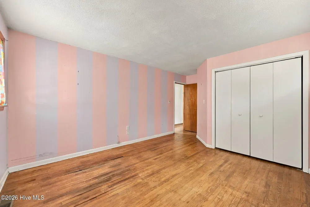 563 Neptune Drive Cape Carteret, NC 28584