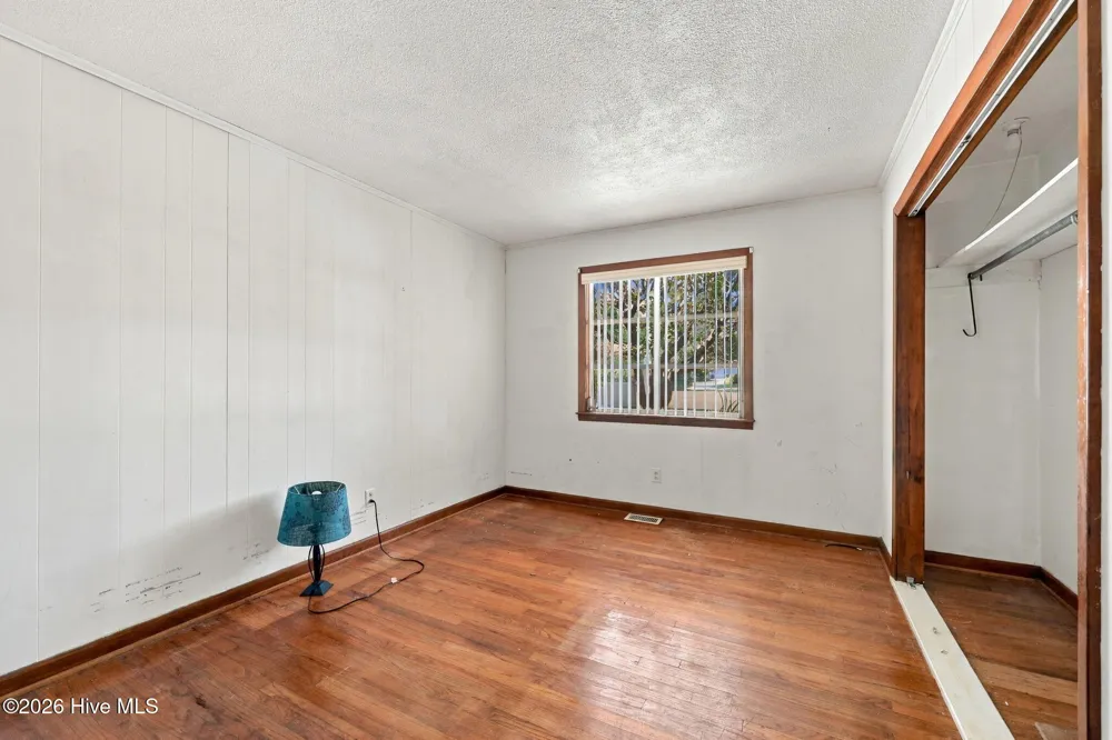 563 Neptune Drive Cape Carteret, NC 28584