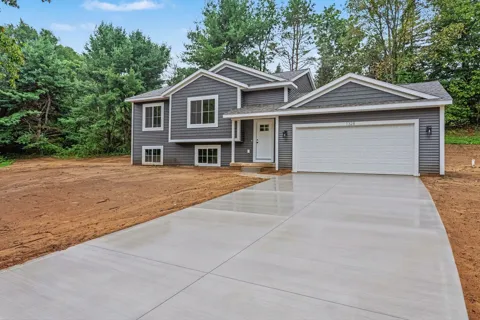 1328 Red Fox Court