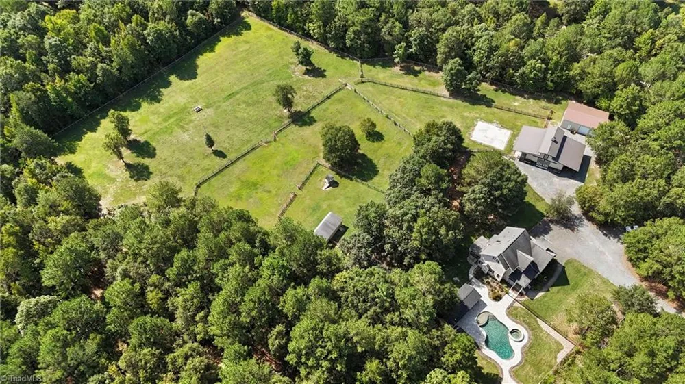 755 Arrowhead Loop Pittsboro, NC 27312