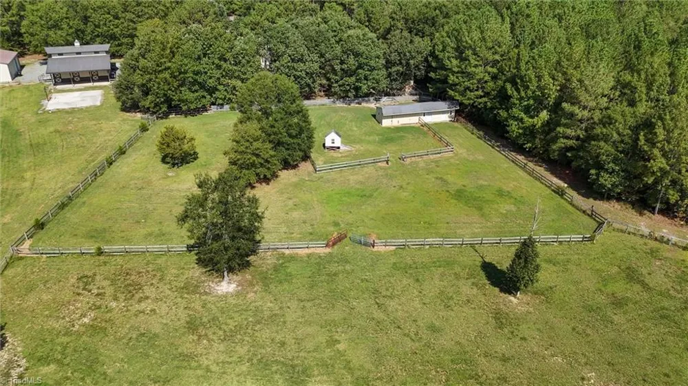 755 Arrowhead Loop Pittsboro, NC 27312