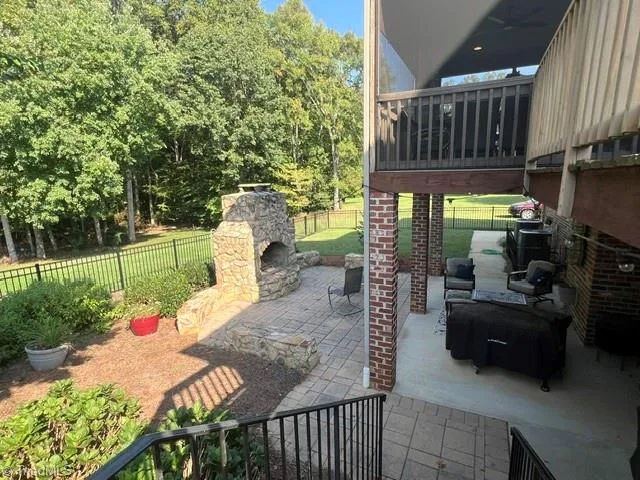 9285 Center Grove Church Road Clemmons, NC 27012