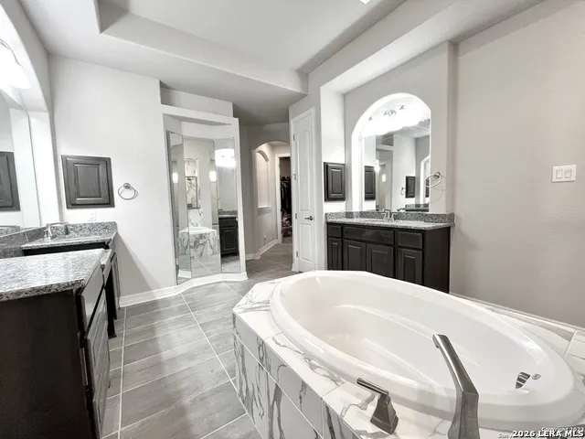 30527 SETTERFELD CIR Fair Oaks Ranch, TX 78015