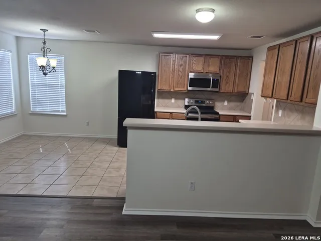 216 HEREFORD ST Cibolo, TX 78108