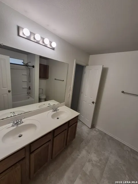 216 HEREFORD ST Cibolo, TX 78108