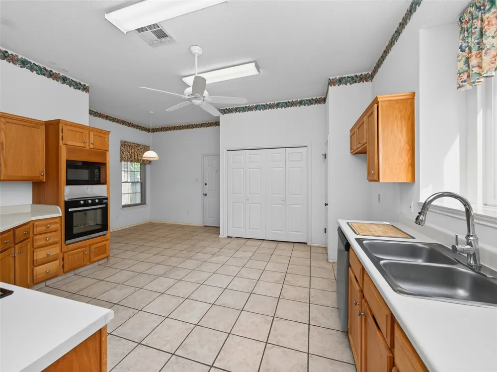 14607 Sandy Side Drive Austin, TX 78728