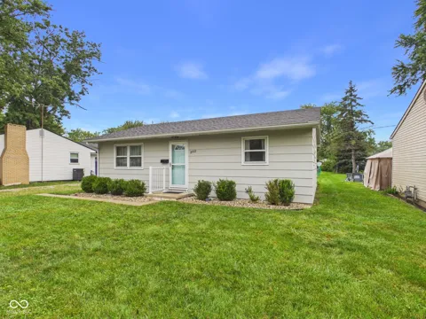 302 W Van Buren Street