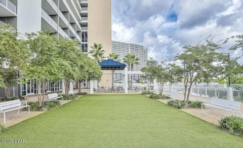 9860 S Thomas Drive #1413