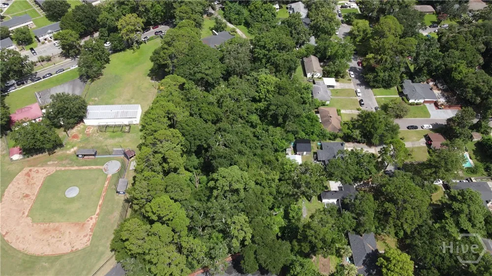 4903 LaRoche Avenue Savannah, GA 31404