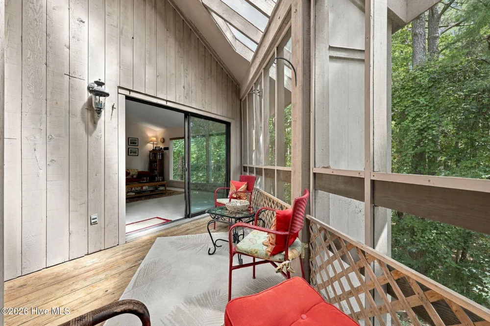 6229 Harbourside Drive New Bern, NC 28560